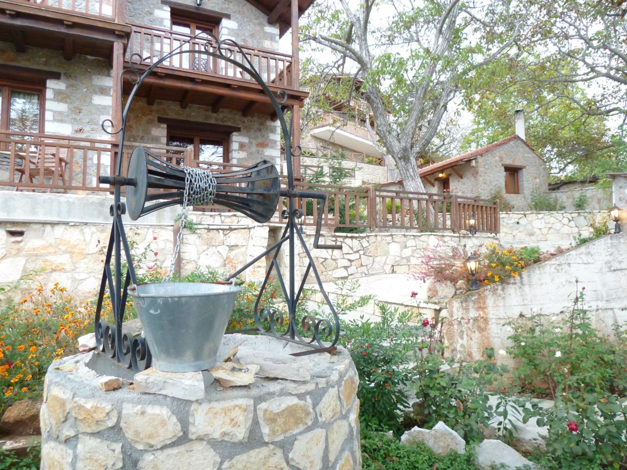 Theasis Suites-Ορεινή Φιλοξενία Kato Sinikia Trikalon エクステリア 写真