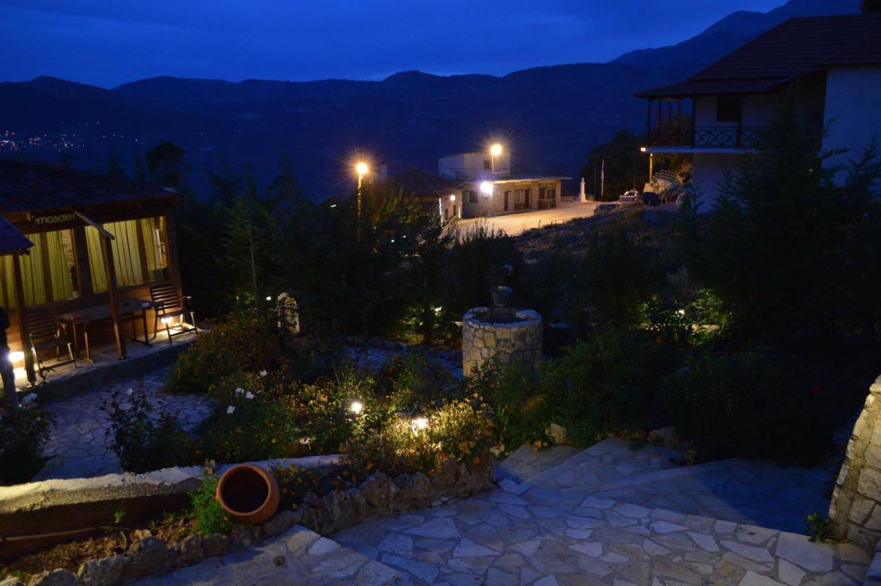 Theasis Suites-Ορεινή Φιλοξενία Kato Sinikia Trikalon エクステリア 写真